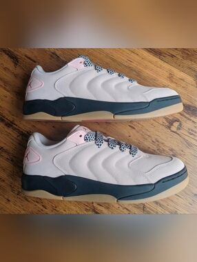 Air Jordan Session Size 10.5 Unisex